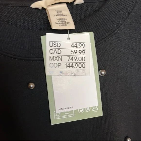 H&M Black Pearl Embellished Sweater Size M
New With Tags - Picture 8 of 12